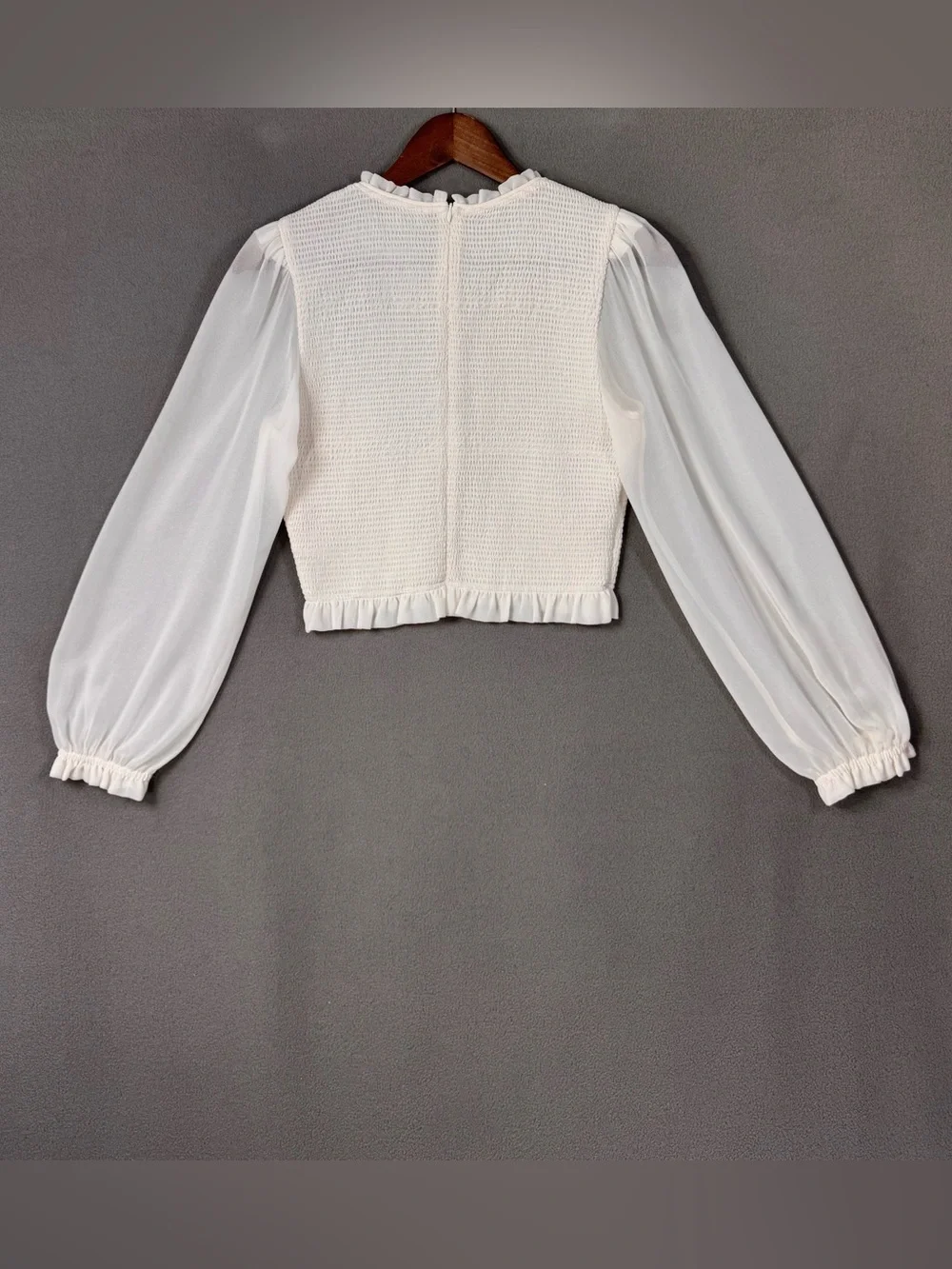 Aritzia Wilfred Tempest Blouse Top Ruffle Off White Smocked Puff Sheer Sleeves,M
